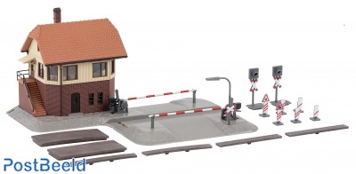 Level crossing with signal tower (September)